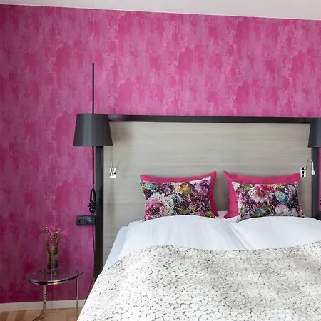 Andersen Boutique Hotel 4*